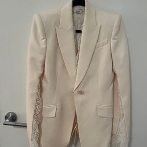 BNWT Alexander McQueen Ivory Lace Trim Blazer
